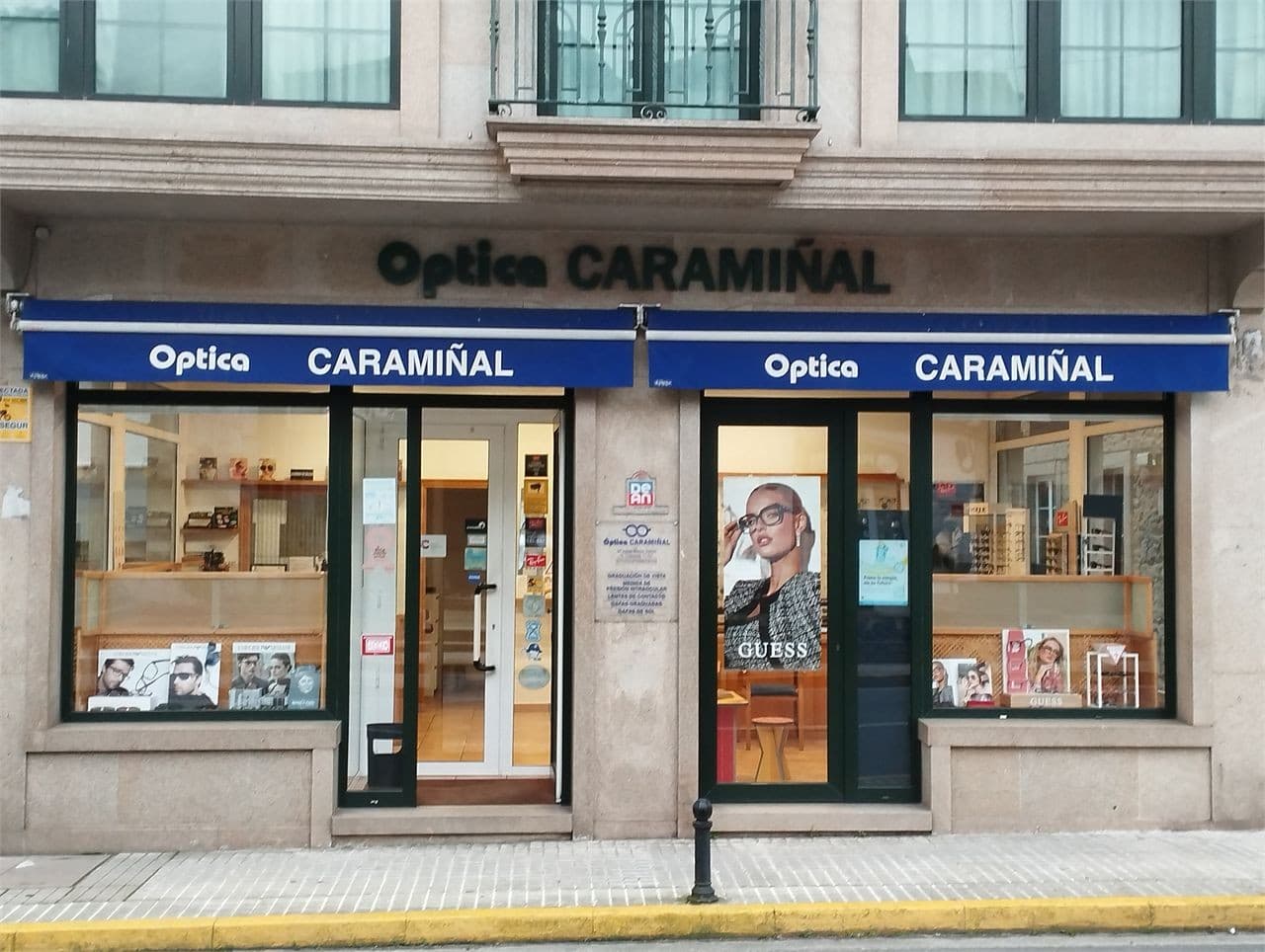 Óptica Caramiñal